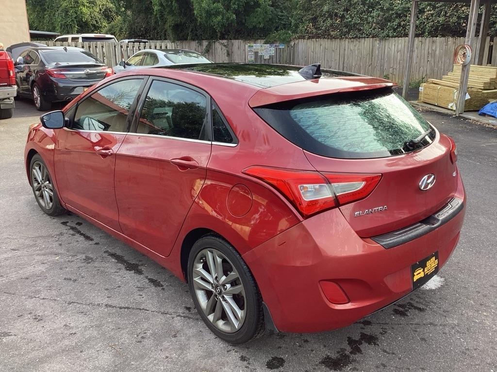 Hyundai Elantra GT A/T 2016