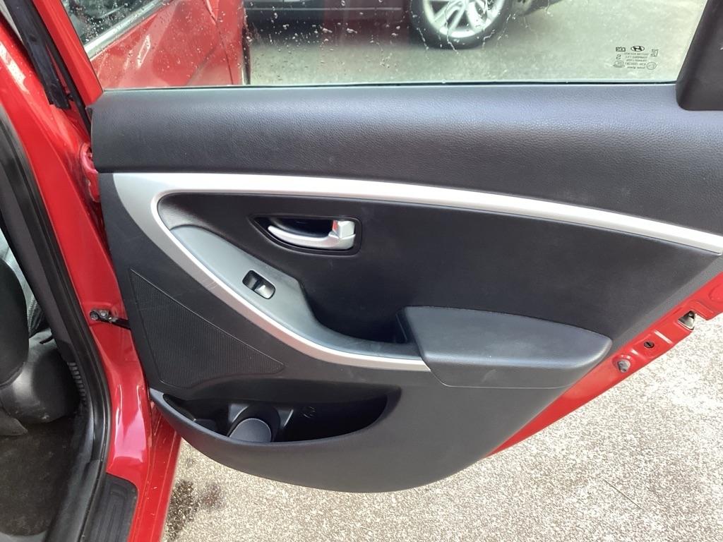 Hyundai Elantra GT A/T 2016