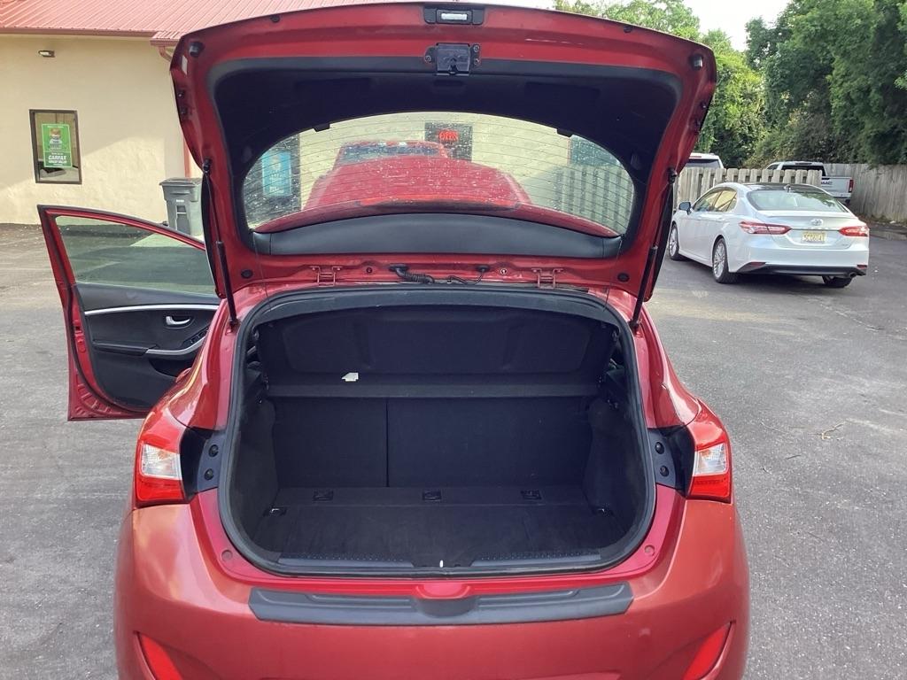 Hyundai Elantra GT A/T 2016