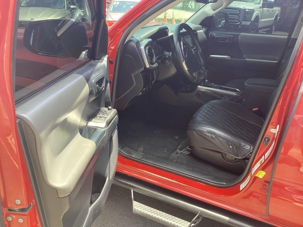 Toyota Tacoma SR5 Double Cab Long Bed V6 6AT 2WD 2017