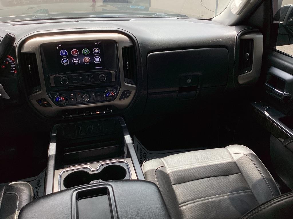 GMC Sierra 1500 Denali Crew Cab Long Box 4WD 2015