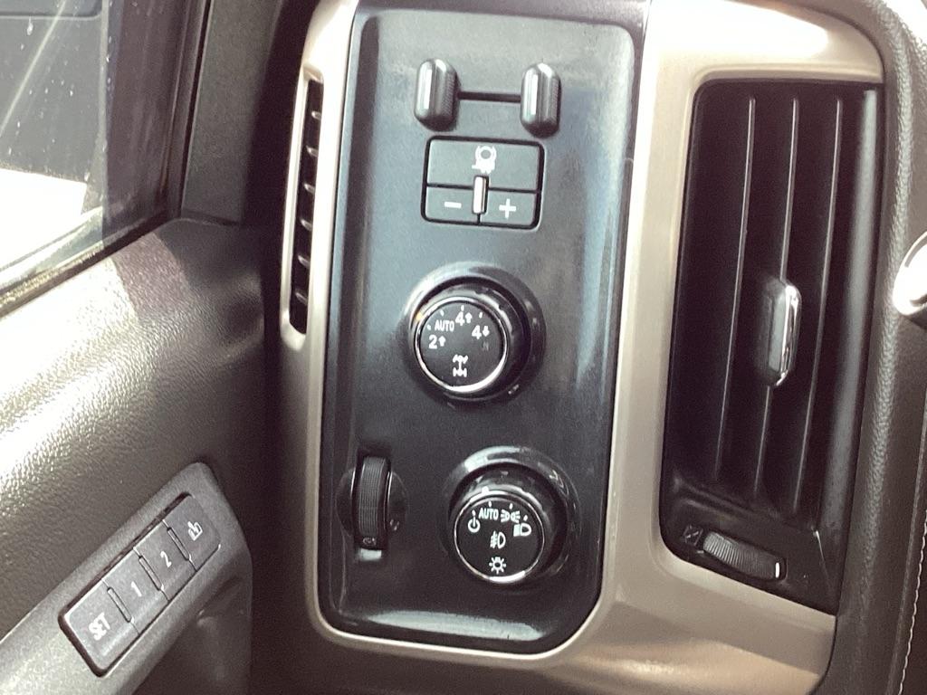 GMC Sierra 1500 Denali Crew Cab Long Box 4WD 2015