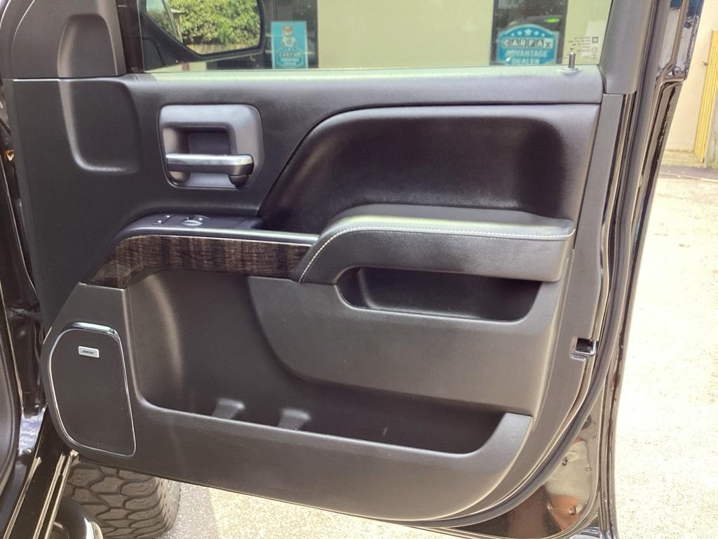 GMC Sierra 1500 Denali Crew Cab Long Box 4WD 2015