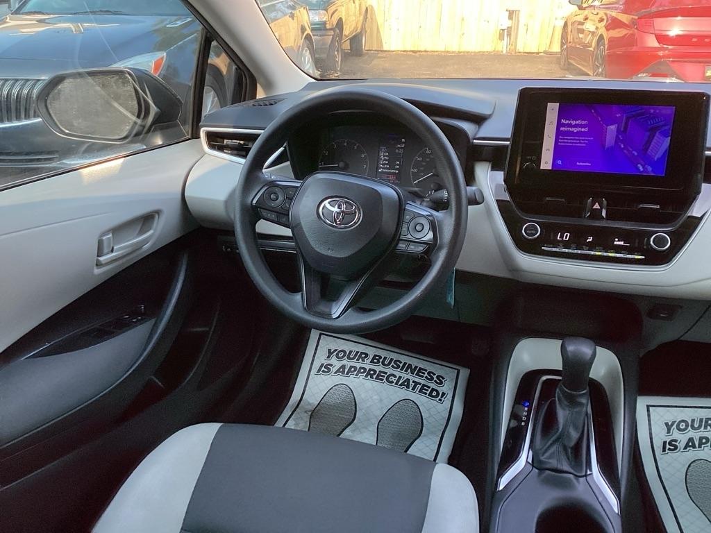 Toyota Corolla LE 2024