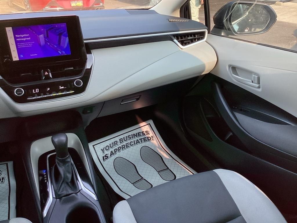 Toyota Corolla LE 2024
