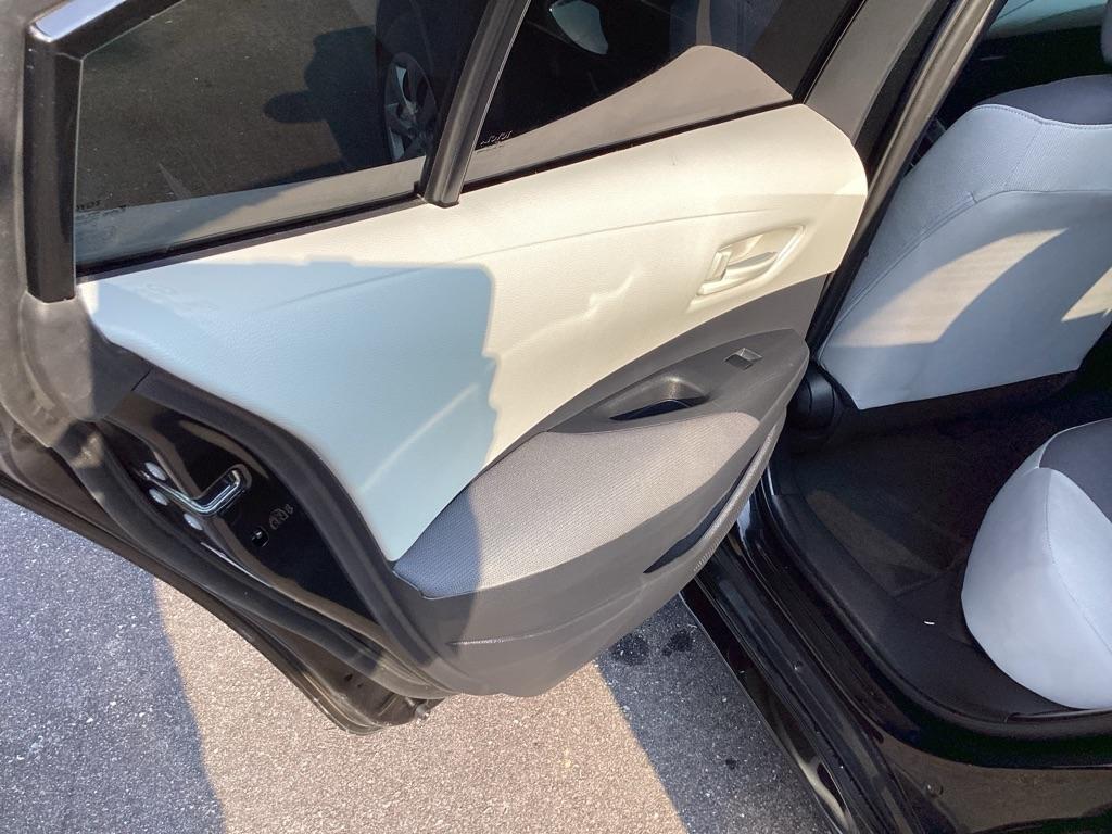 Toyota Corolla LE 2024