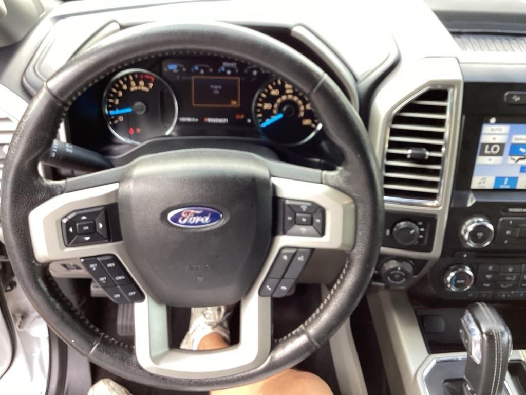 Ford F-150 Lariat SuperCrew 4WD 2016