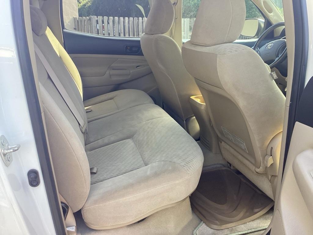 Toyota Tacoma PreRunner Double Cab V6 Auto 2WD 2009
