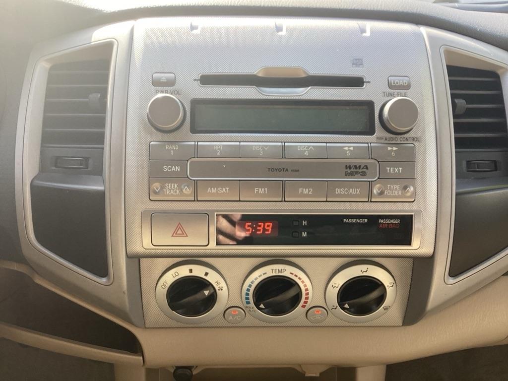 Toyota Tacoma PreRunner Double Cab V6 Auto 2WD 2009