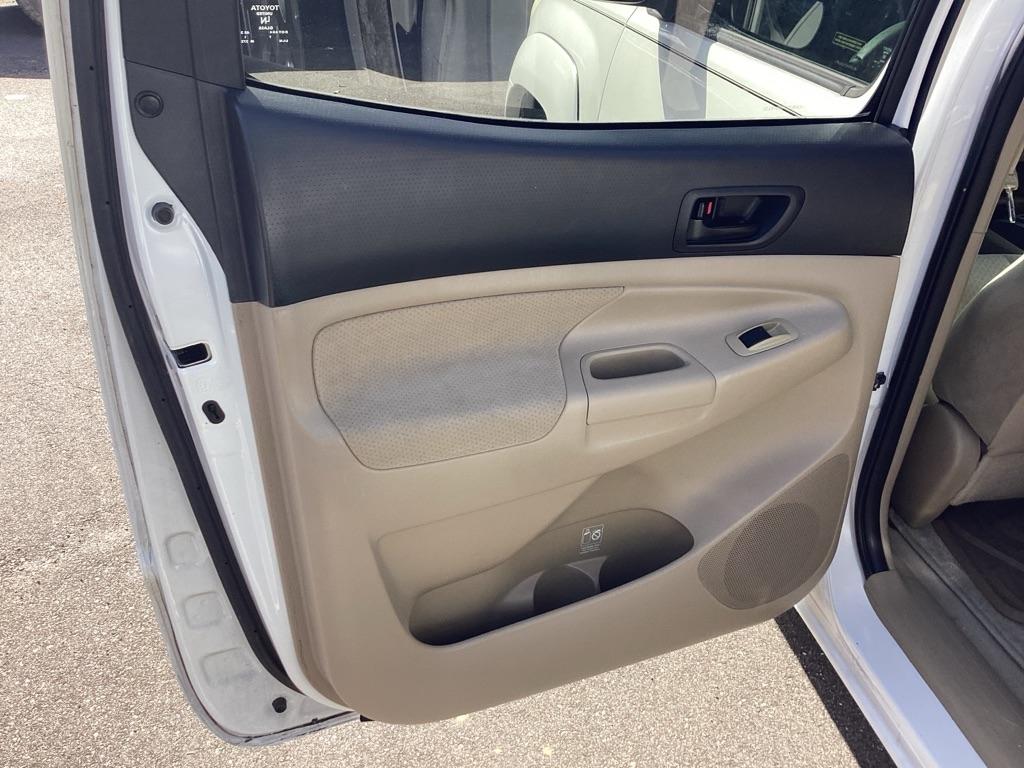 Toyota Tacoma PreRunner Double Cab V6 Auto 2WD 2009