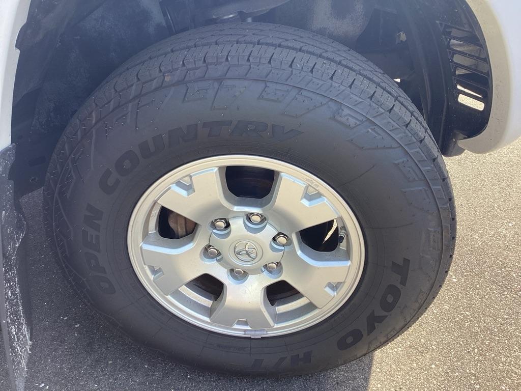 Toyota Tacoma PreRunner Double Cab V6 Auto 2WD 2009