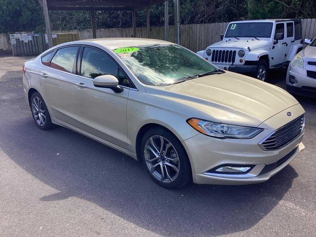 Ford Fusion S 2017