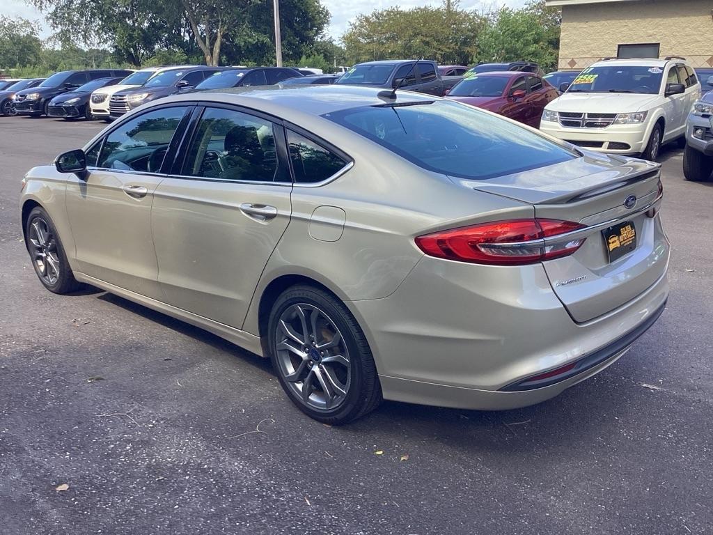 Ford Fusion S 2017