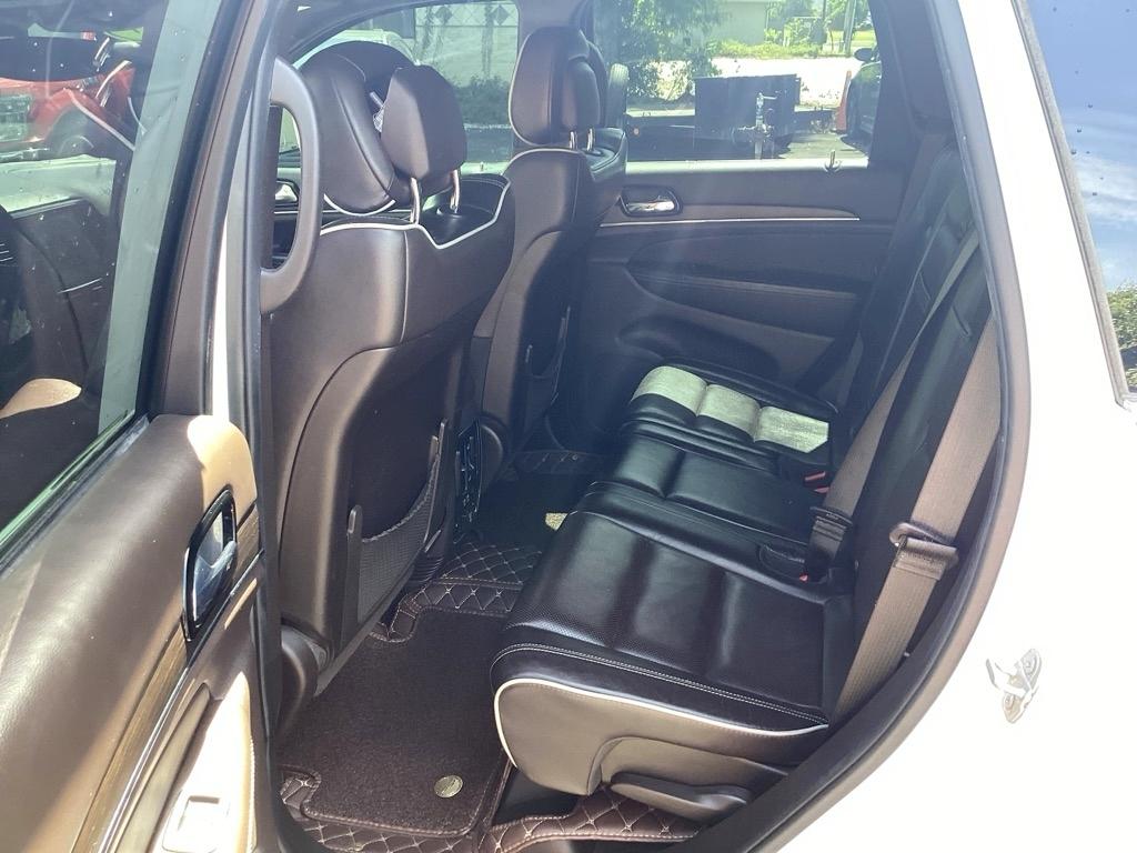 Jeep Grand Cherokee Overland 2WD 2019