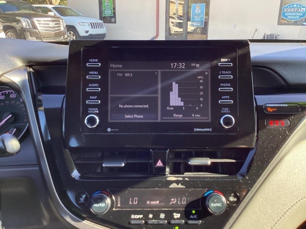 Toyota Camry SE 2022