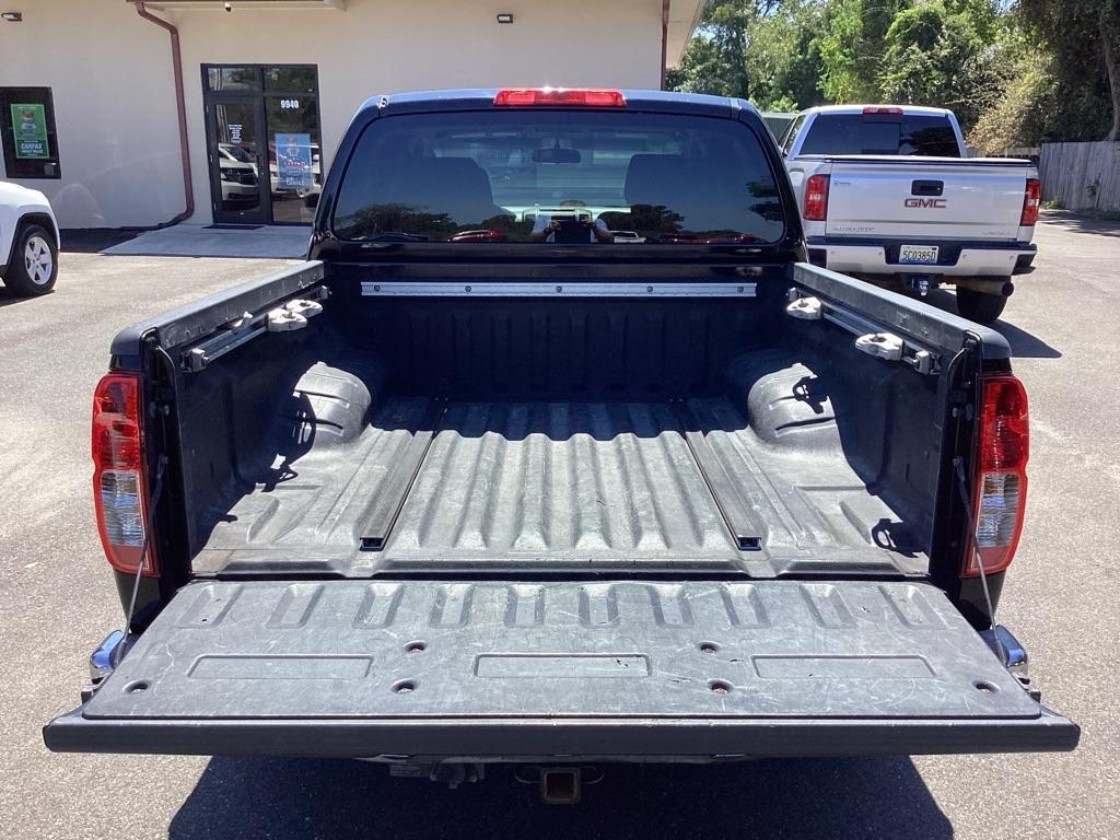 Nissan Frontier LE Crew Cab 4WD 2005