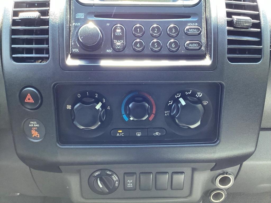 Nissan Frontier LE Crew Cab 4WD 2005