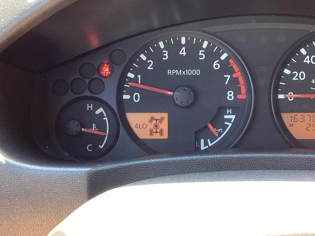 Nissan Frontier LE Crew Cab 4WD 2005
