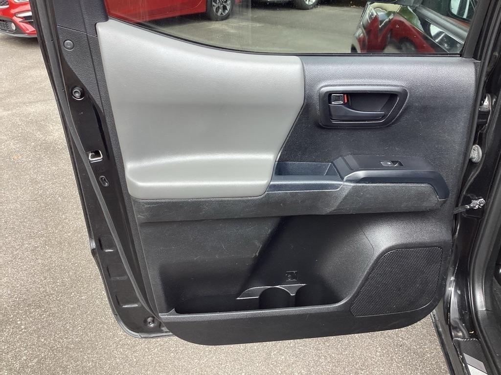 Toyota Tacoma SR5 Double Cab I4 2WD 2021