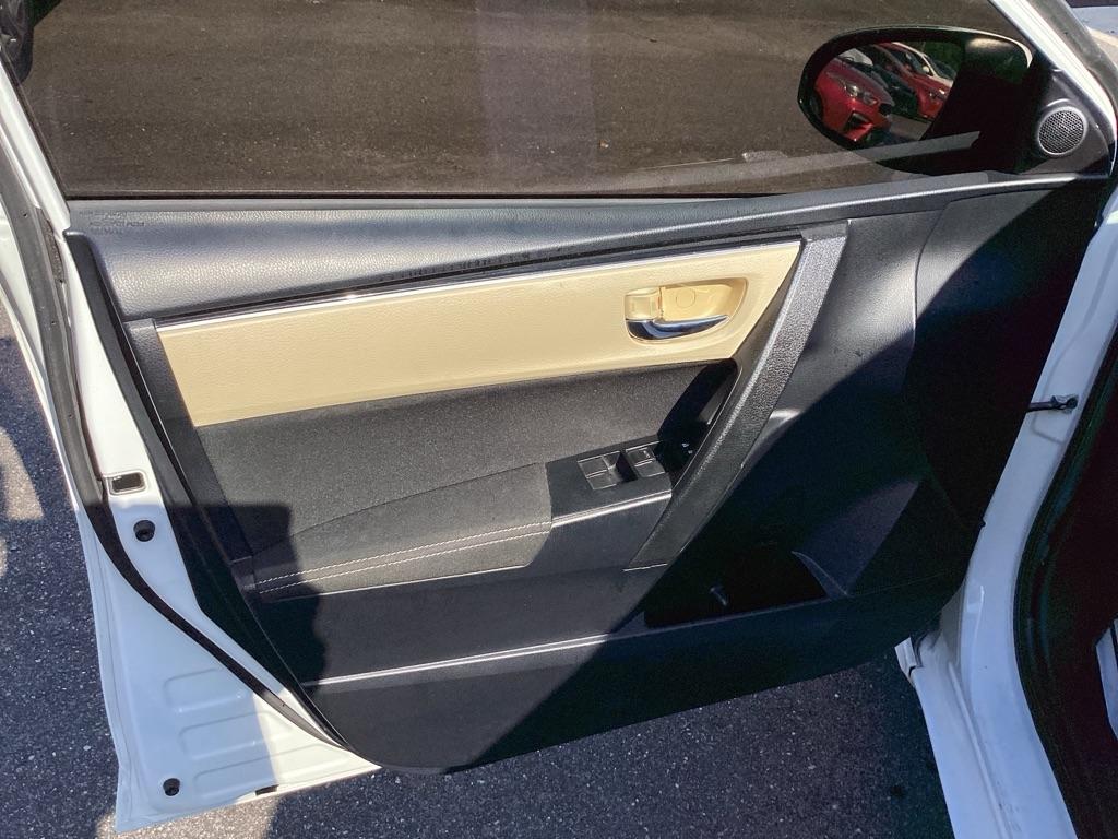 Toyota Corolla L CVT 2019