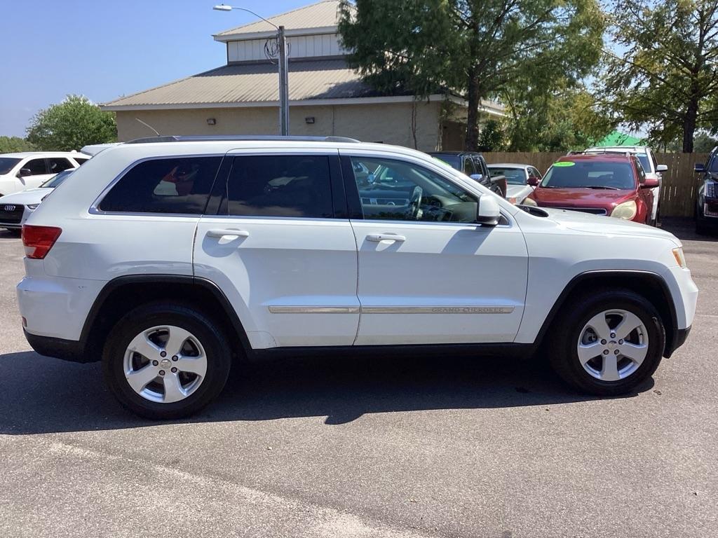 Jeep Grand Cherokee Laredo 2WD 2013