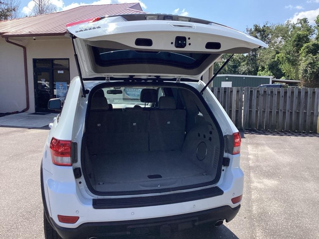 Jeep Grand Cherokee Laredo 2WD 2013