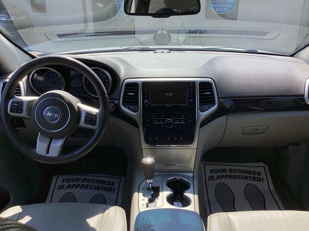 Jeep Grand Cherokee Laredo 2WD 2013