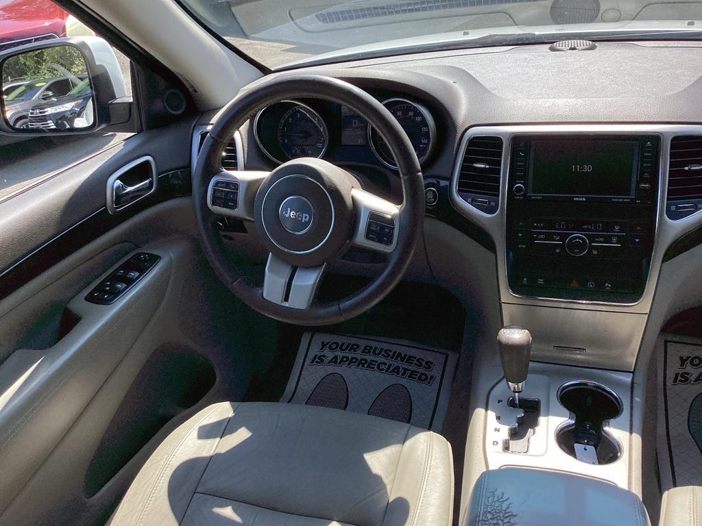 Jeep Grand Cherokee Laredo 2WD 2013