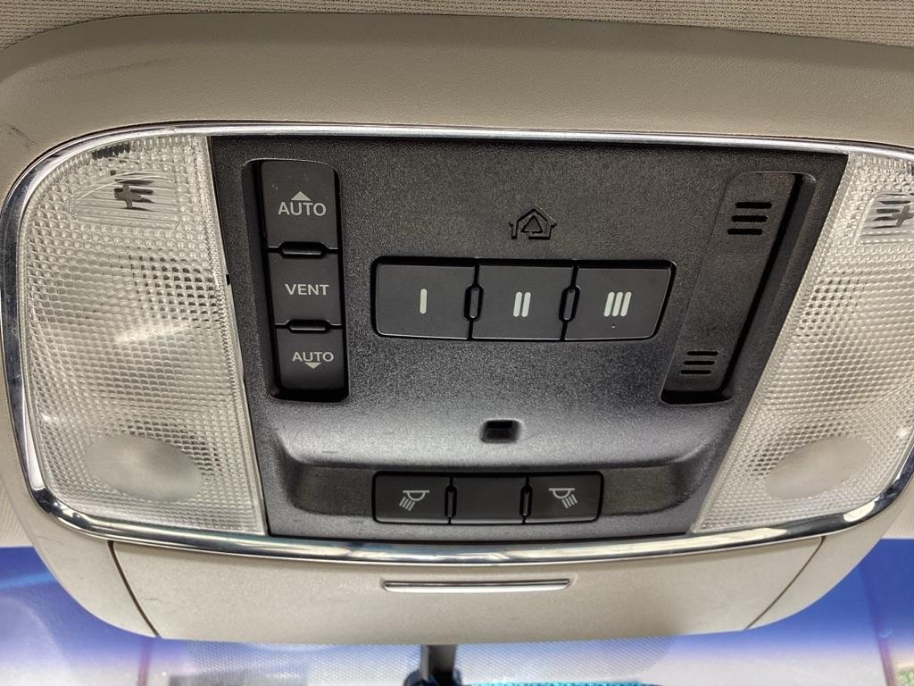Jeep Grand Cherokee Laredo 2WD 2013