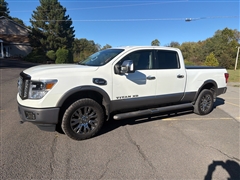 2017 Nissan Titan XD  2017 Nissan Titan XD