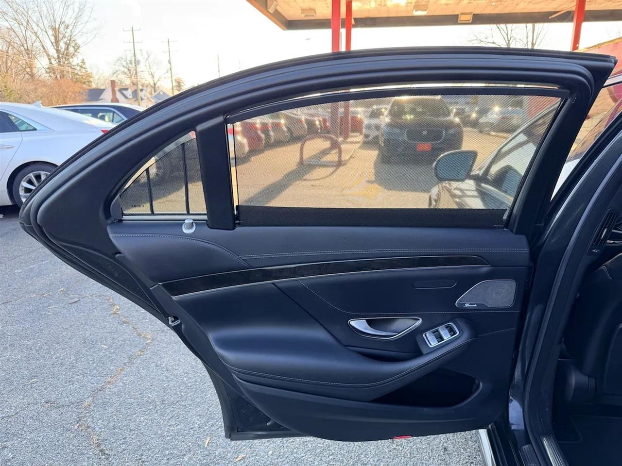 Mercedes-Benz S-Class S550 4MATIC 2014