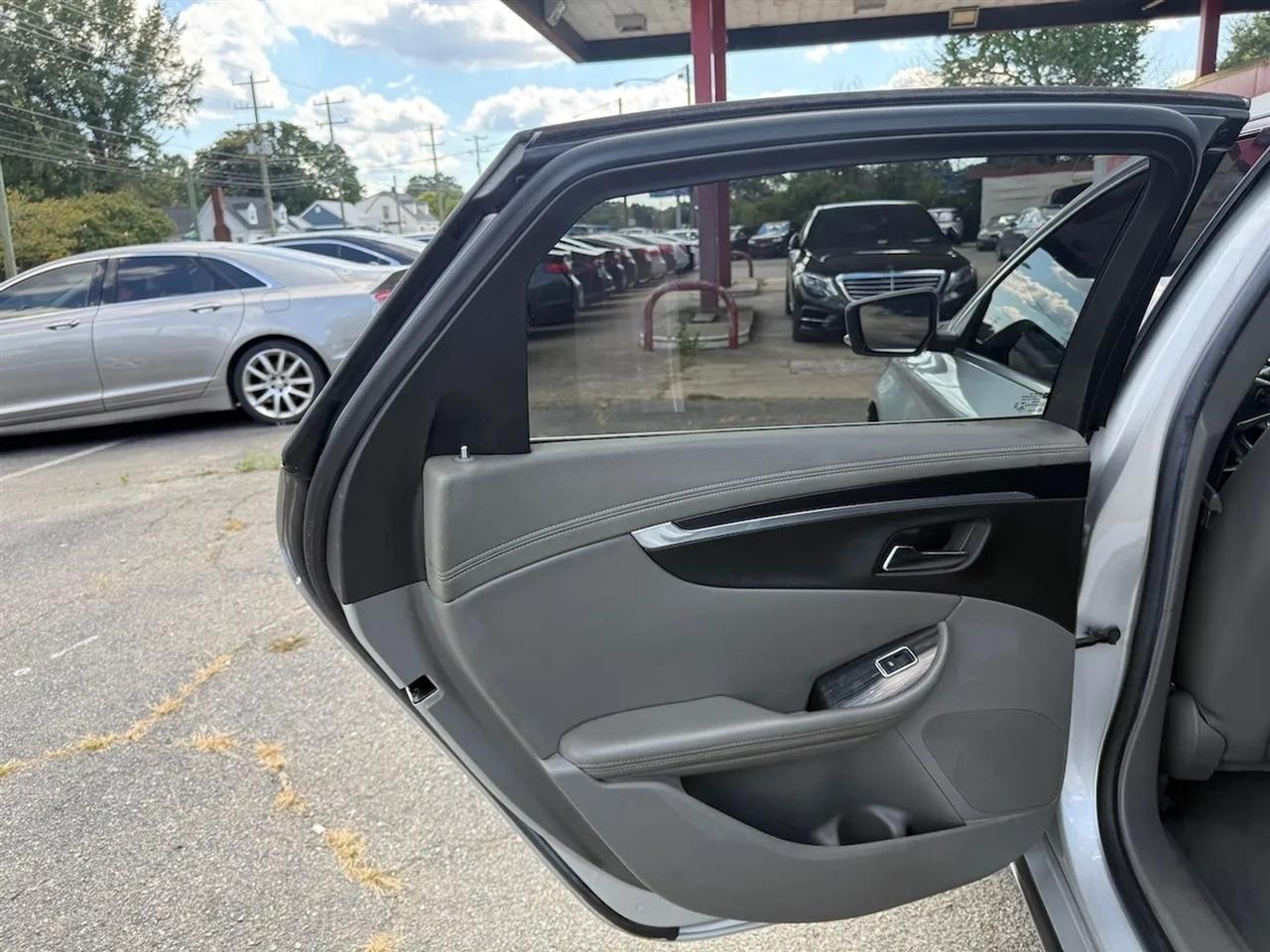 Chevrolet Impala LT 2019