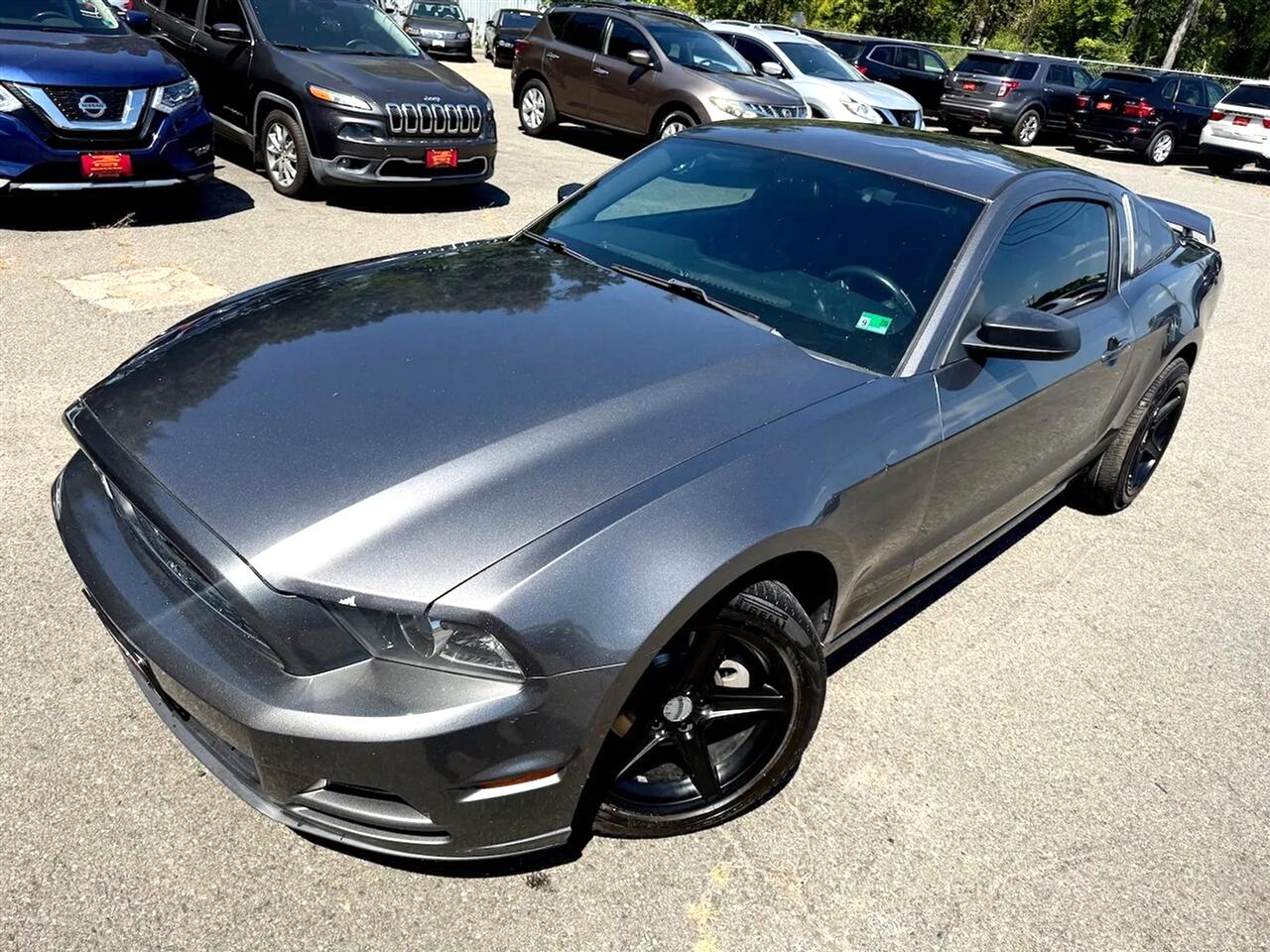 Ford Mustang V6 Coupe 2014 Ford Mustang V6 Coupe 2014