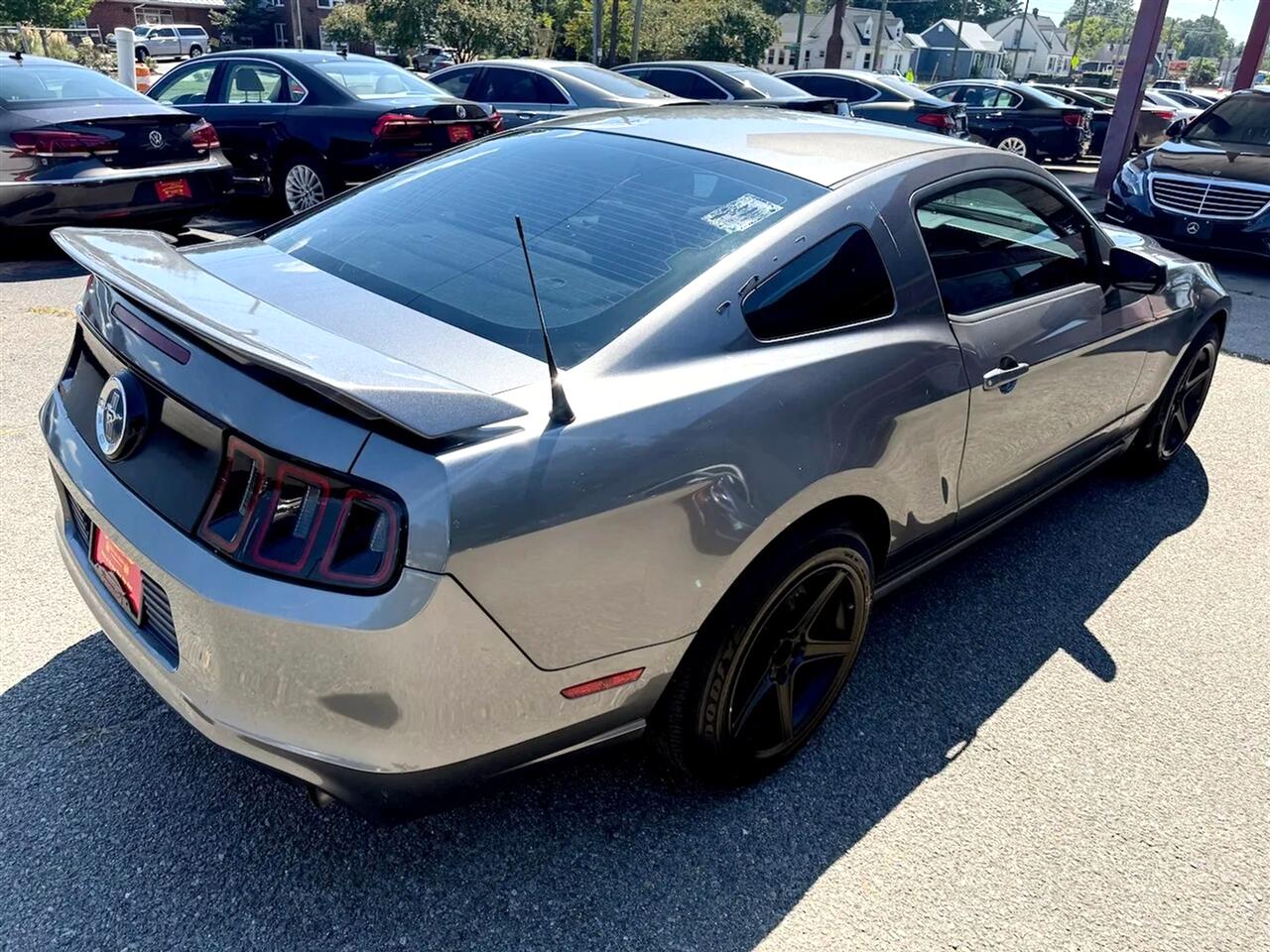 Ford Mustang V6 Coupe 2014 Ford Mustang V6 Coupe 2014