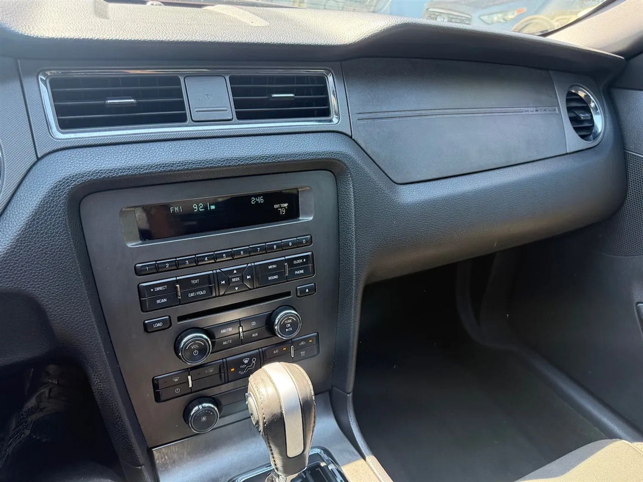 Ford Mustang V6 Coupe 2014 Ford Mustang V6 Coupe 2014