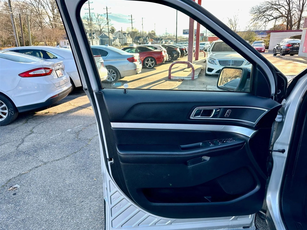 Ford Explorer XLT 4WD 2016 Ford Explorer XLT 4WD 2016