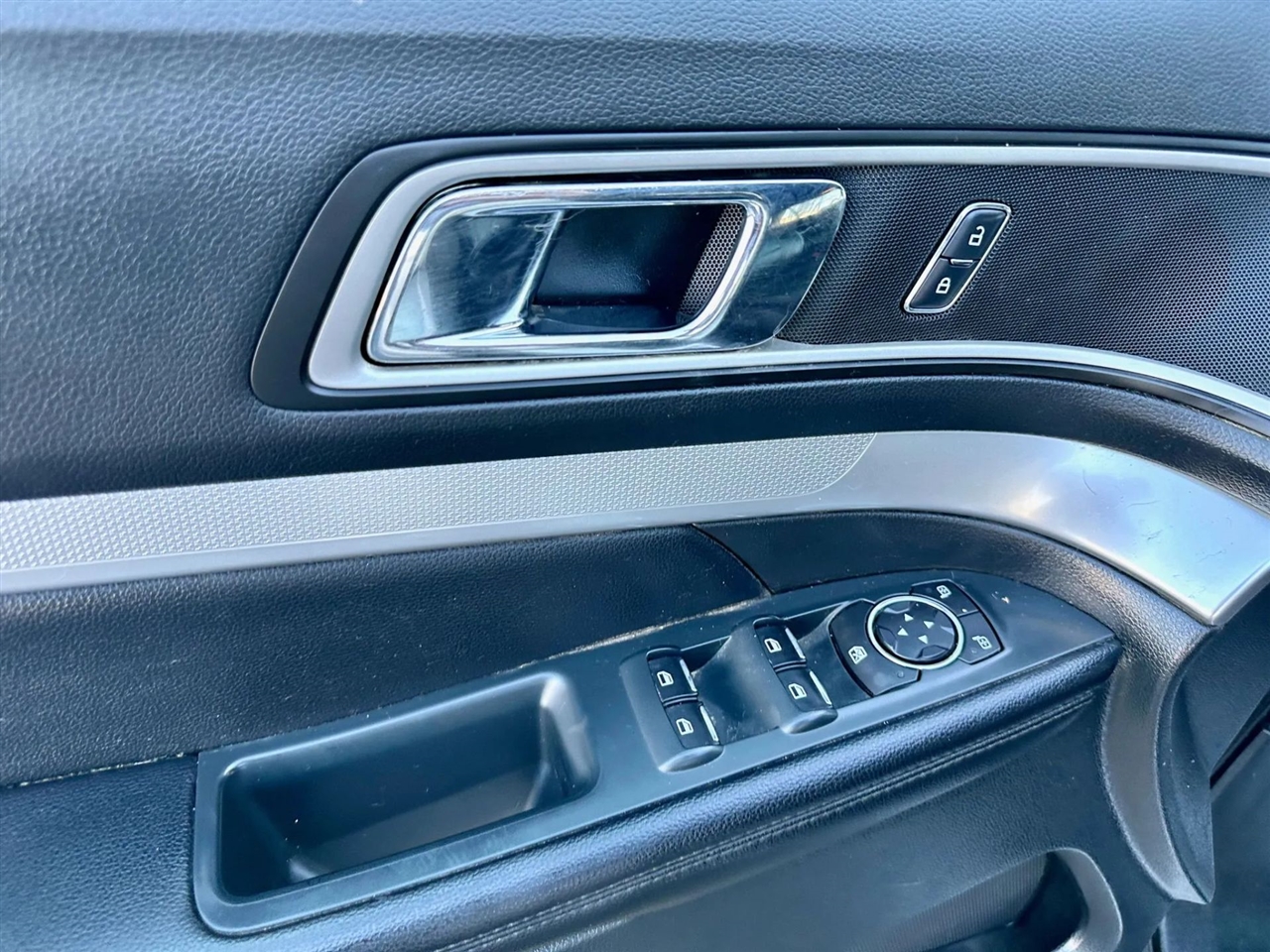 Ford Explorer XLT 4WD 2016 Ford Explorer XLT 4WD 2016