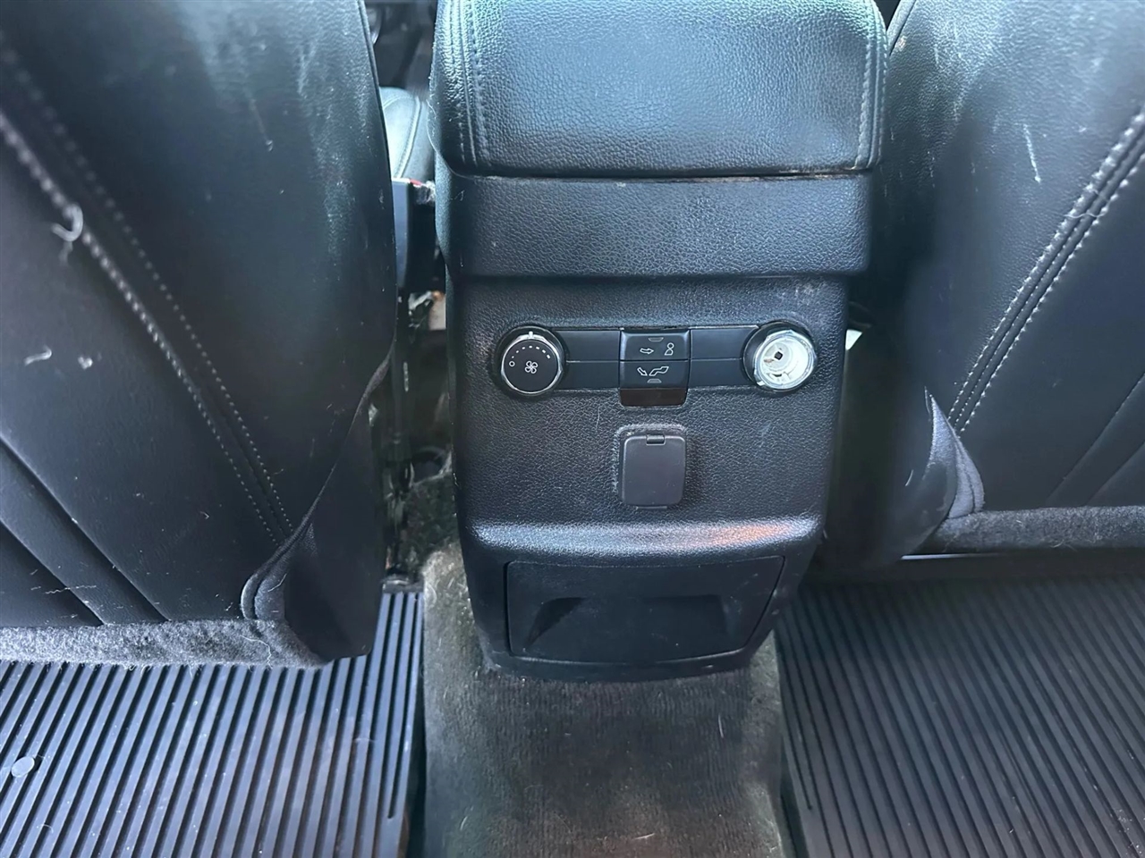 Ford Explorer XLT 4WD 2016 Ford Explorer XLT 4WD 2016