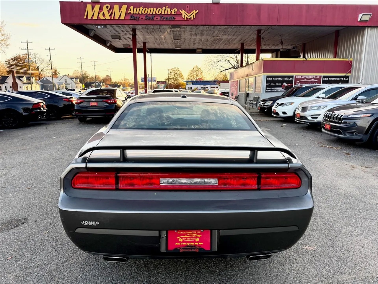 Dodge Challenger SE 2011