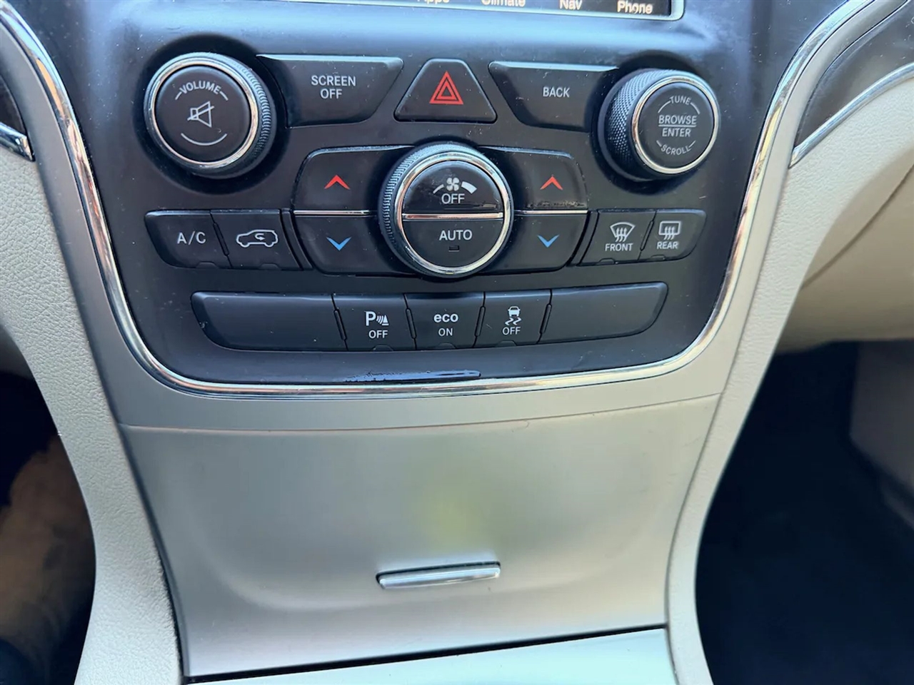 Jeep Grand Cherokee Limited 4WD 2014