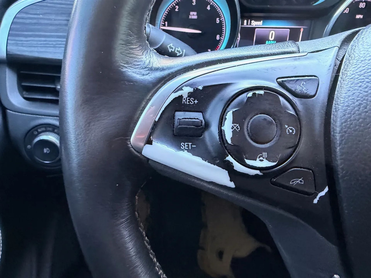 Buick Envision Essense 2017