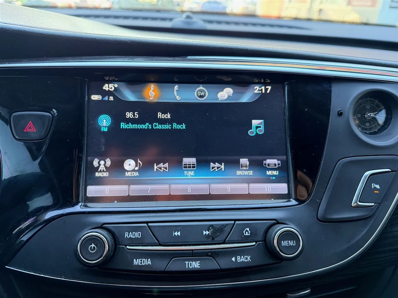 Buick Envision Essense 2017