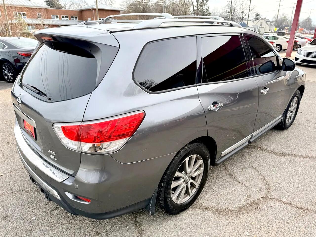 Nissan Pathfinder SL 4WD 2015