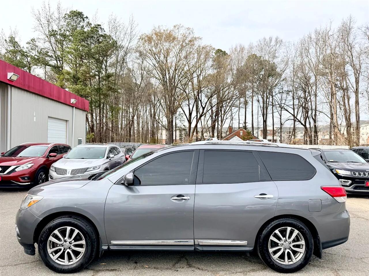 Nissan Pathfinder SL 4WD 2015