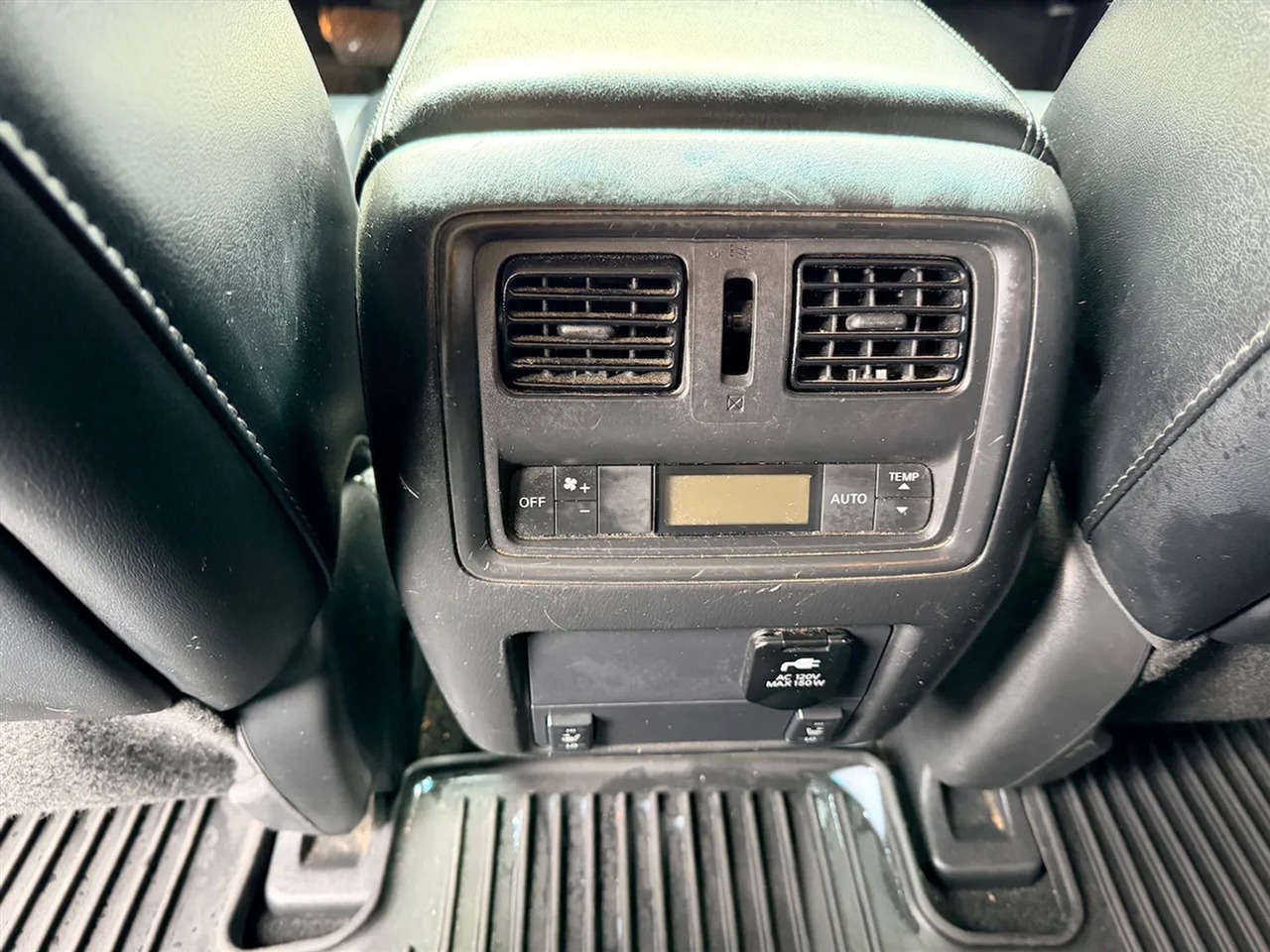 Nissan Pathfinder SL 4WD 2015