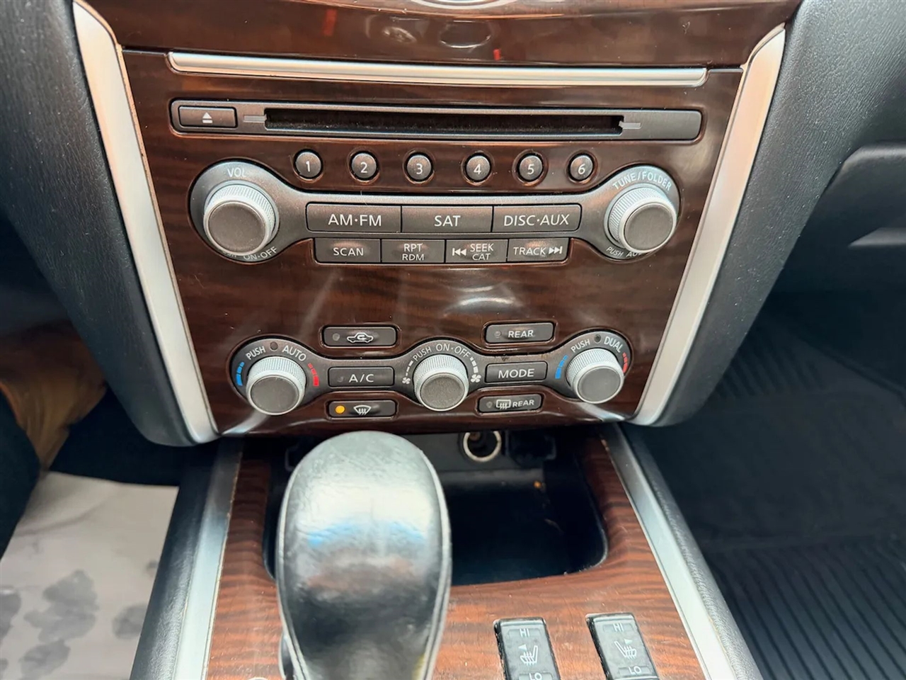 Nissan Pathfinder SL 4WD 2015