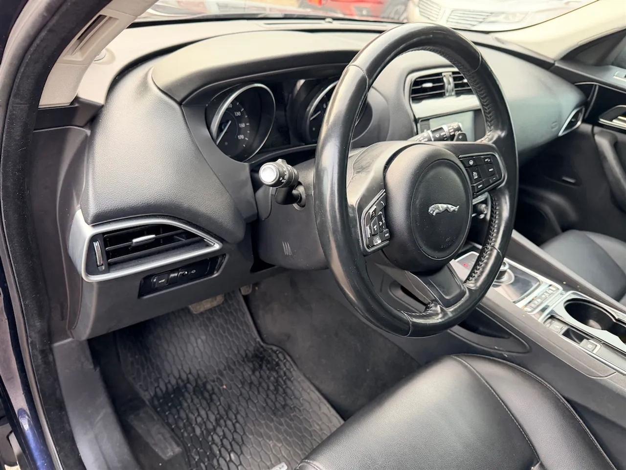 Jaguar F-Pace 35t Premium 2017