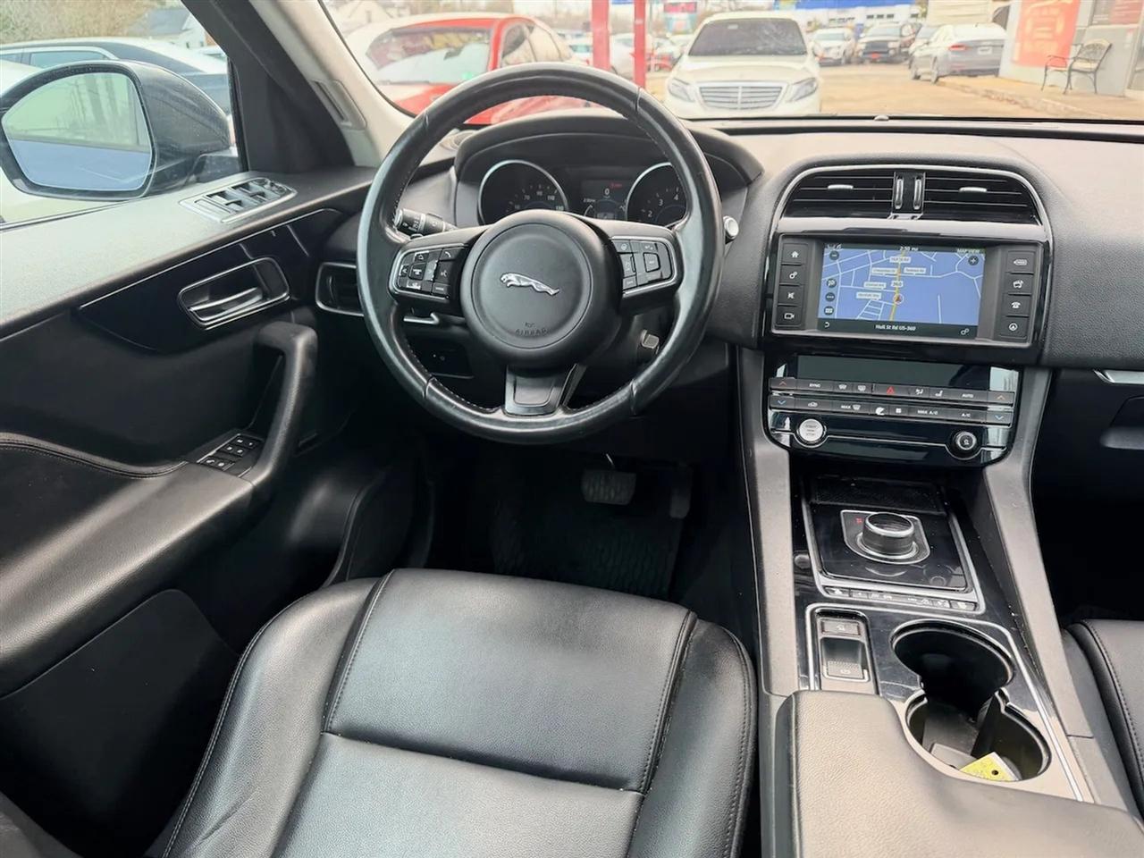 Jaguar F-Pace 35t Premium 2017