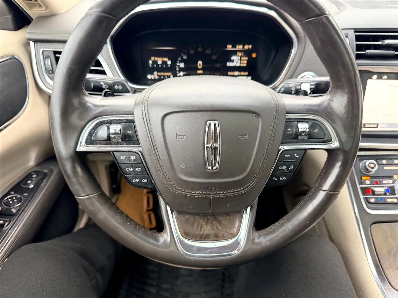 Lincoln Continental Reserve AWD 2017