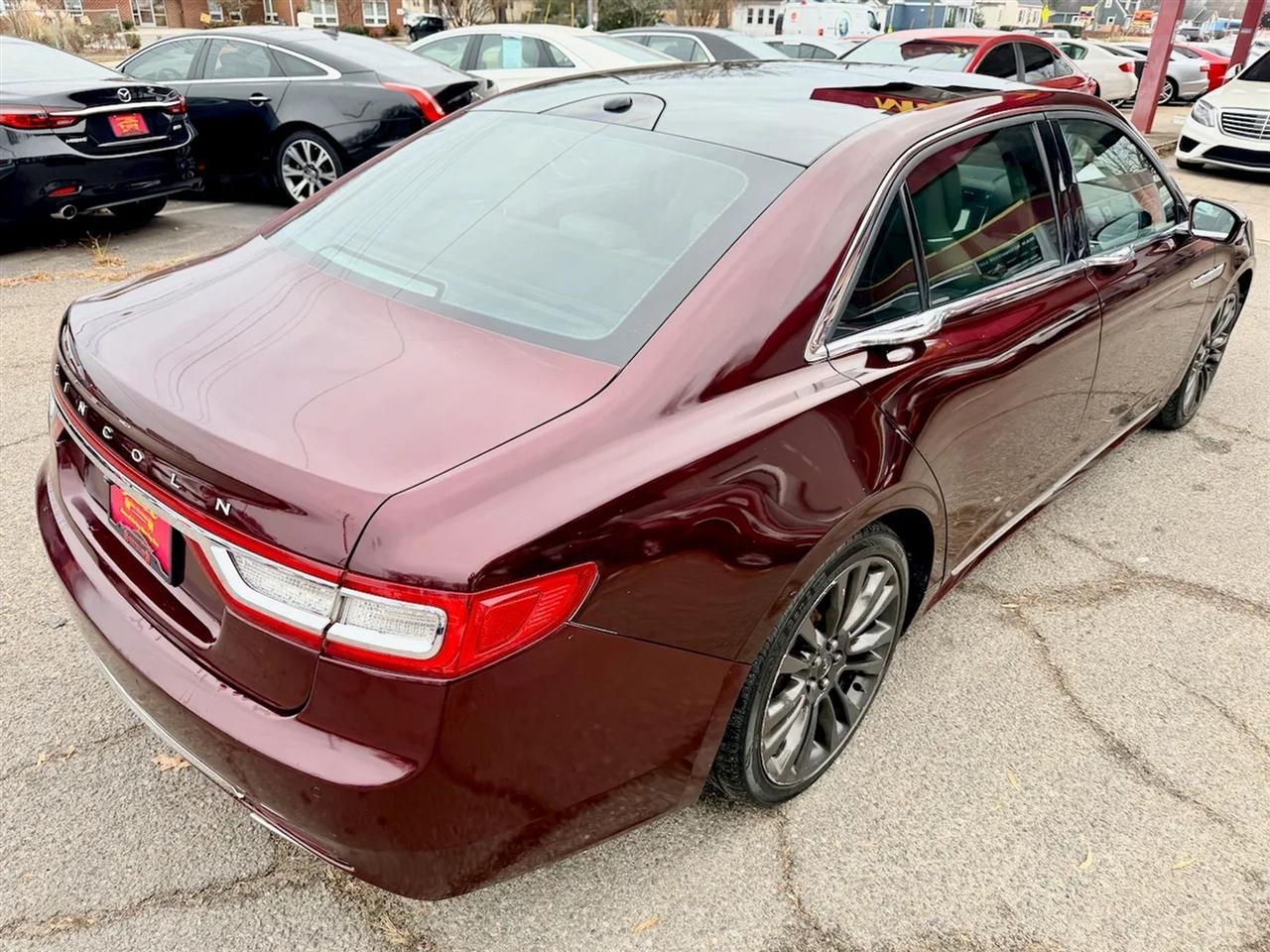 Lincoln Continental Reserve AWD 2017